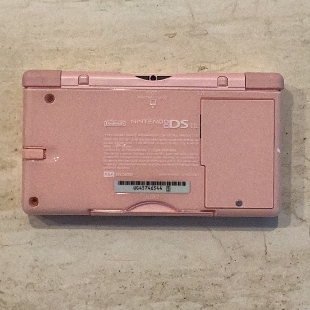 Nintendo DS Lite Console & Charger Coral Pink Handheld & Tetris Party DS Game - Picture 11 of 16